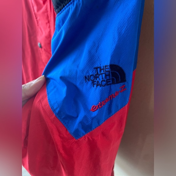 THE NORTH FACE || extreme windbreaker jacket - Picture 4 of 7